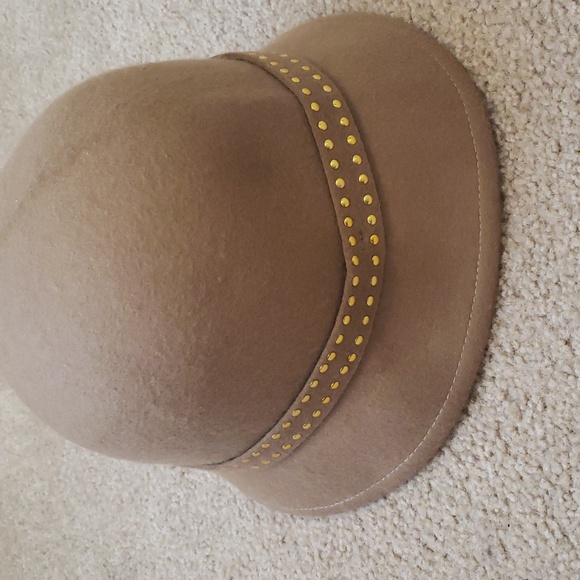 Wool hat - Picture 2 of 5